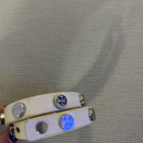 Tory Burch leather bracelet - Picture 3 of 4